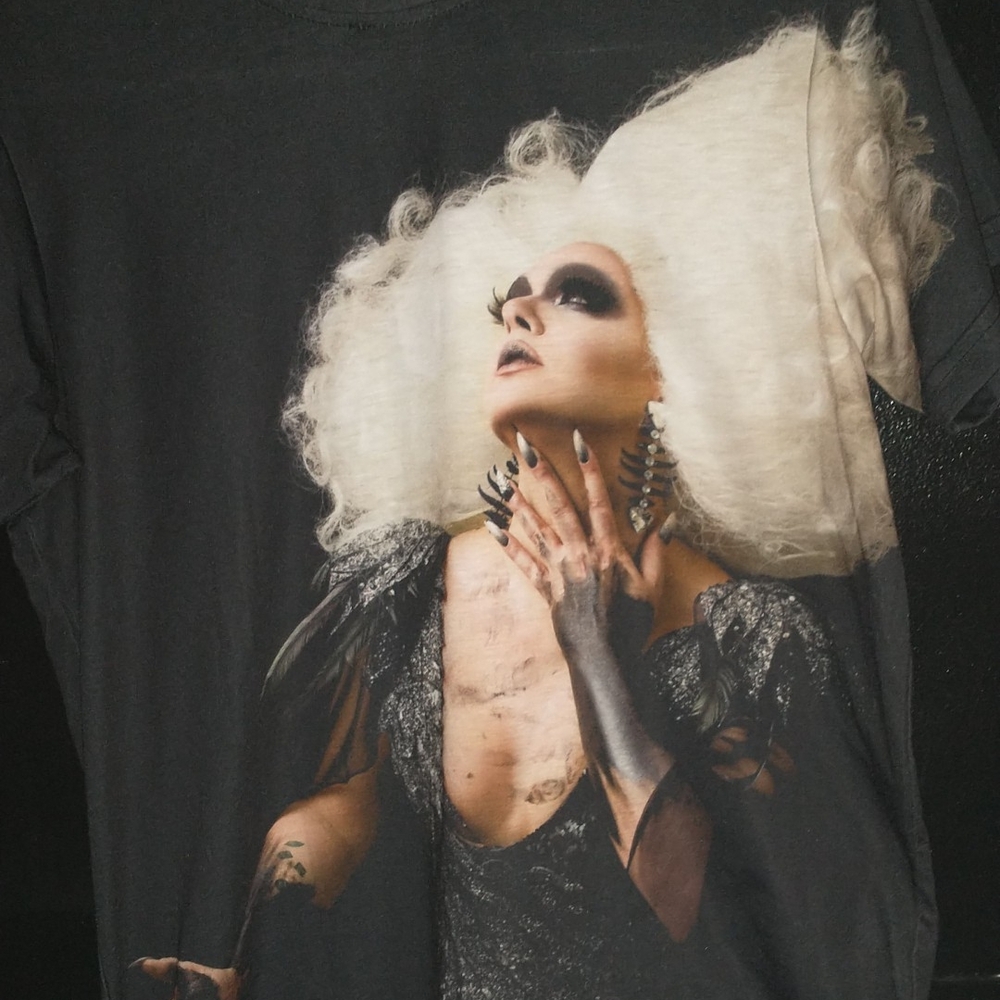 Black Graphic T-Shirt with Dramatic Print